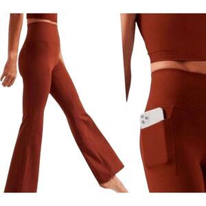 NWT ATHLETA Salutation Stash Flare Pant Size XS